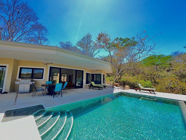 Roma Garden Villa