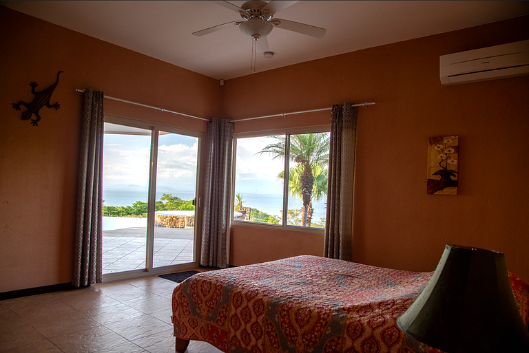 Villa Fortress - Privacy and Natural Beauty