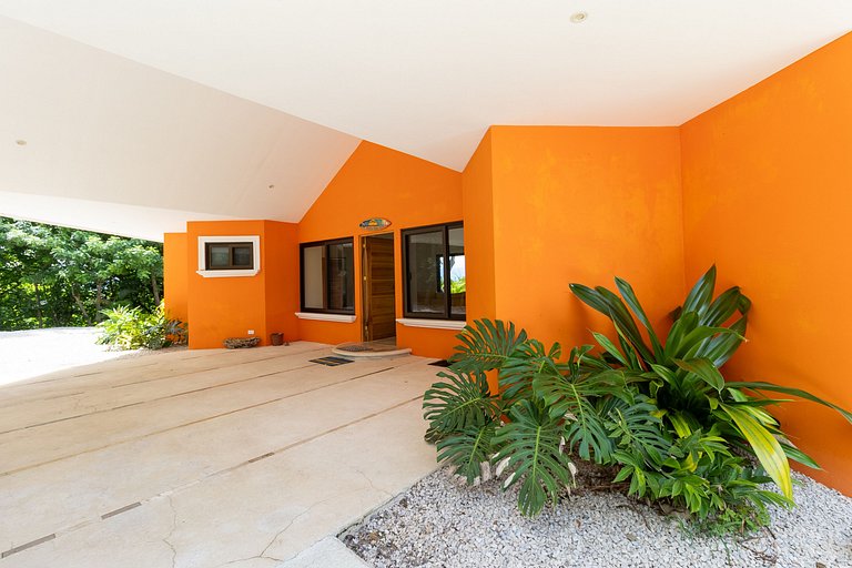 Villa Caballito de Mar con piscina infinita