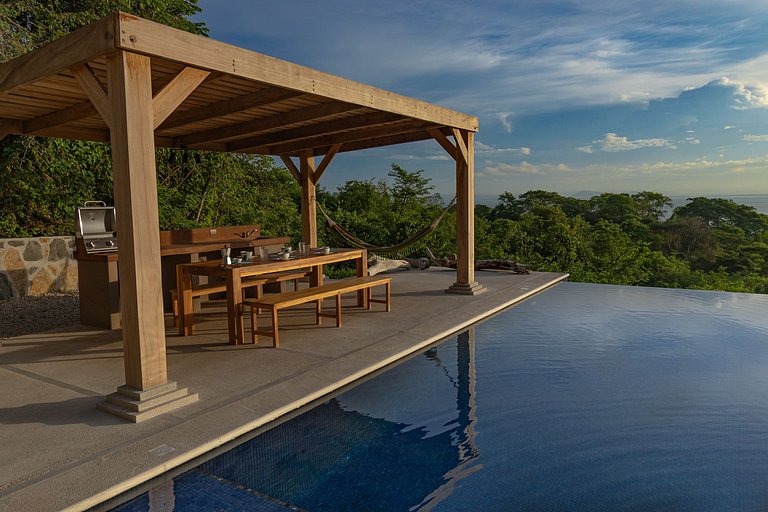 Villa Puma - Private pools and ocean views