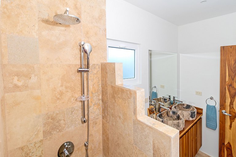 2BR Villa · Privater Pool & BBQ · Strandnah