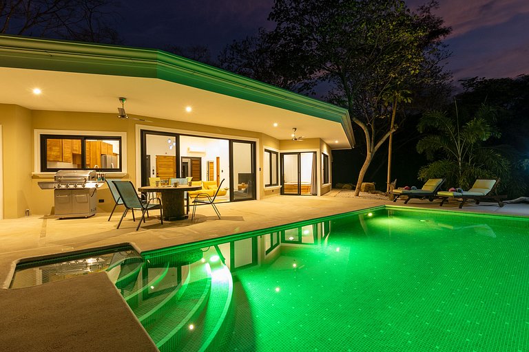 Roma Garden Villa